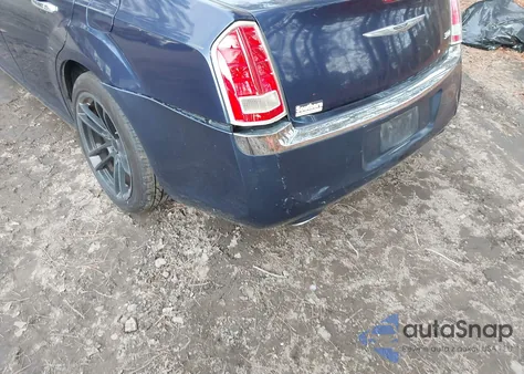 2013 Chrysler 300 Motown from USA, damaged, VIN 2C3CCAAG4DH697698